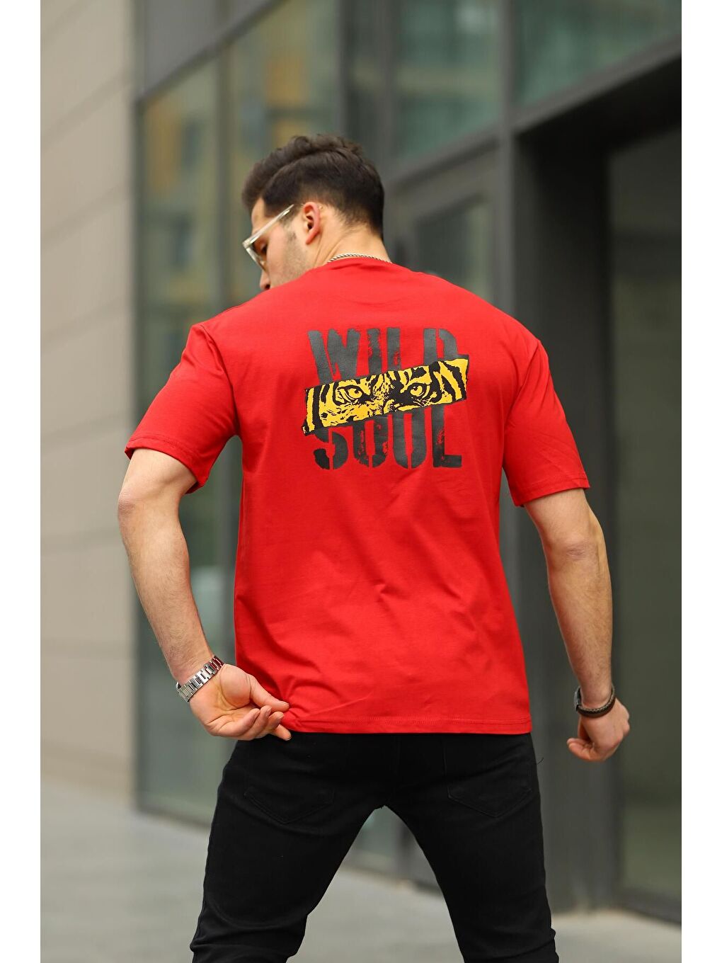 Kırmızı Erkek Wild Soul Baskılı Oversize Tshirt-1