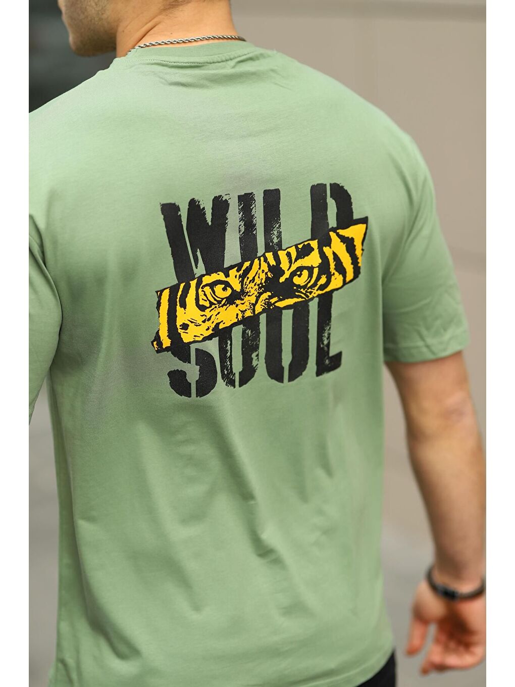Haki Erkek Wild Soul Baskılı Oversize Tshirt-1