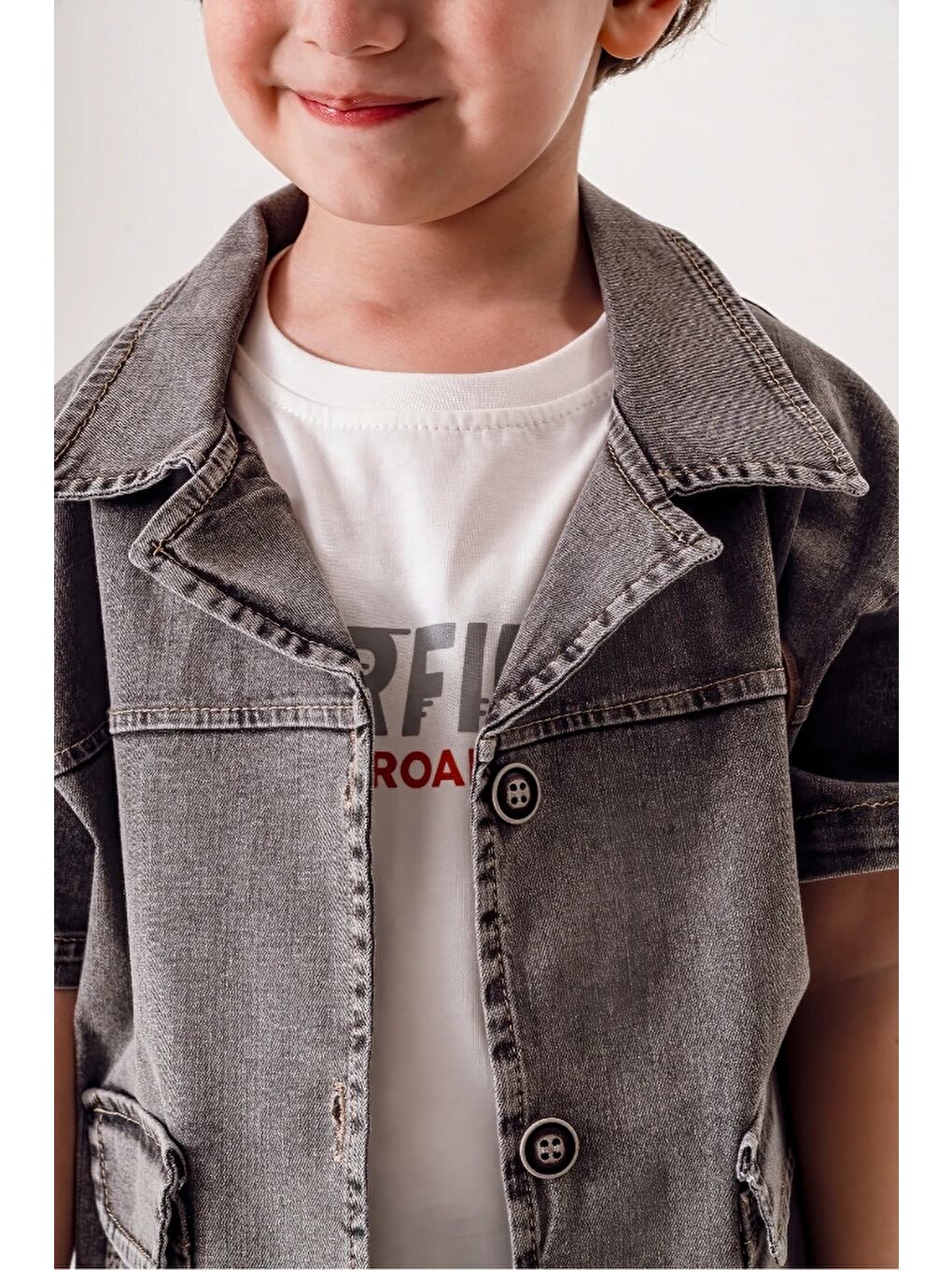 Gri Jean Gömlek Jean Şort ve T-shirt 3lü Erkek Çocuk Takım-3
