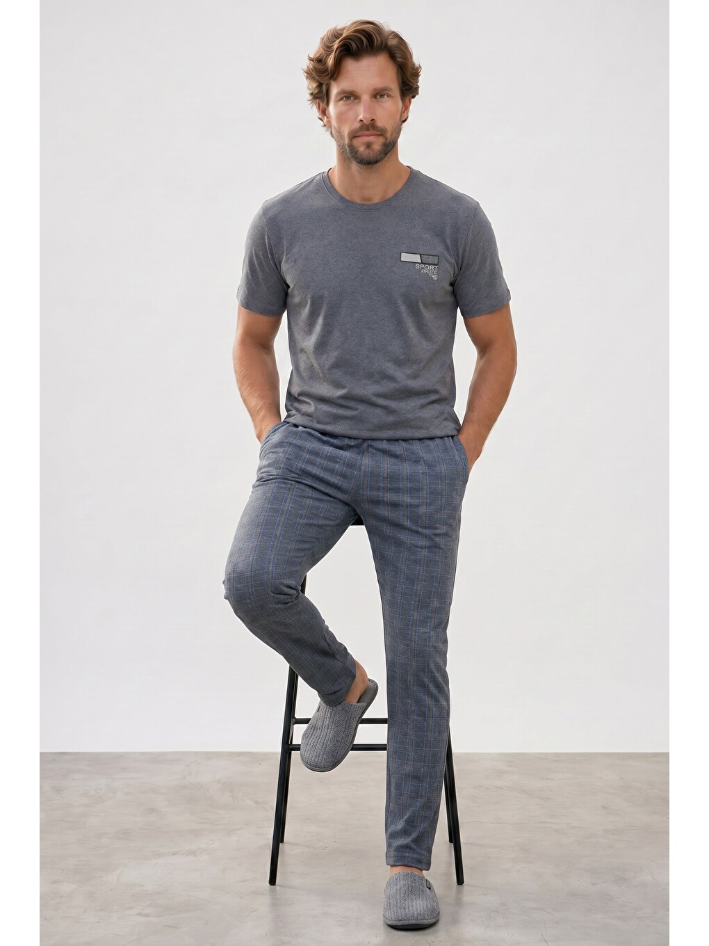 Erkek Standart Fit Normal Kesim Pamuklu Bisiklet Yaka Kısa Kollu Lastikli Gri Pijama Takımı-1