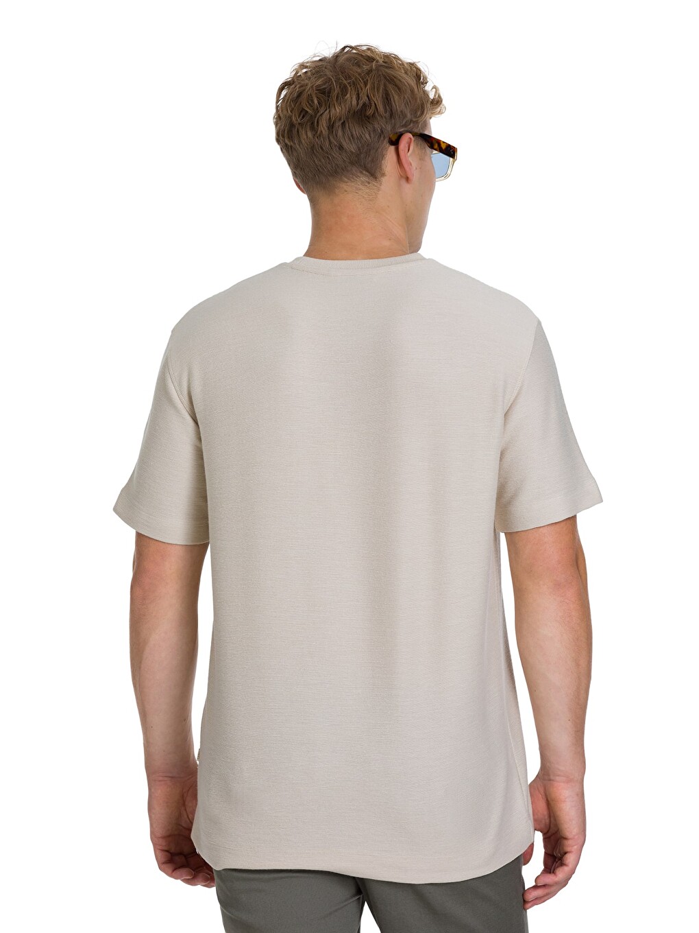 Ekru Regular Fit Bisiklet Yaka Basic Tişört-4