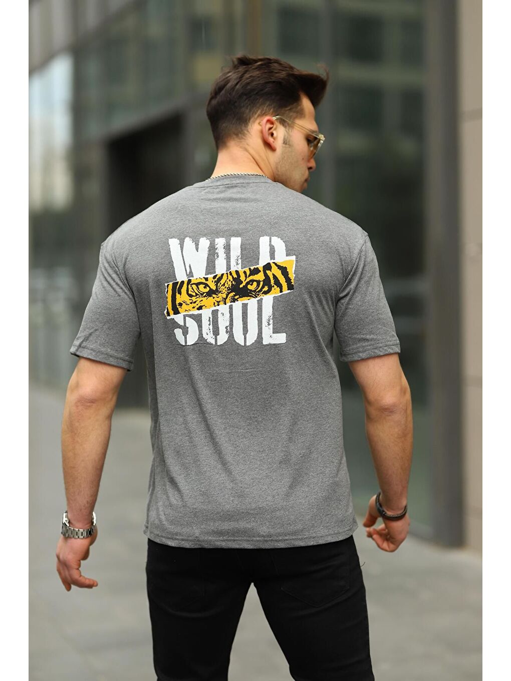 Gri Erkek Wild Soul Baskılı Oversize Tshirt-2