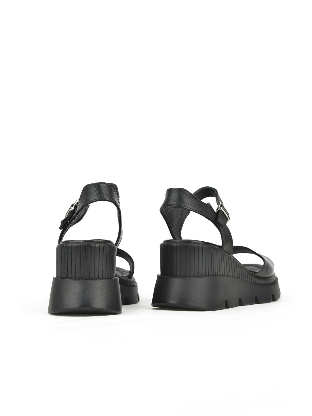 Kadın Hakiki Deri Dolgu Topuk Sandalet 1511020Z2003 Siyah-1