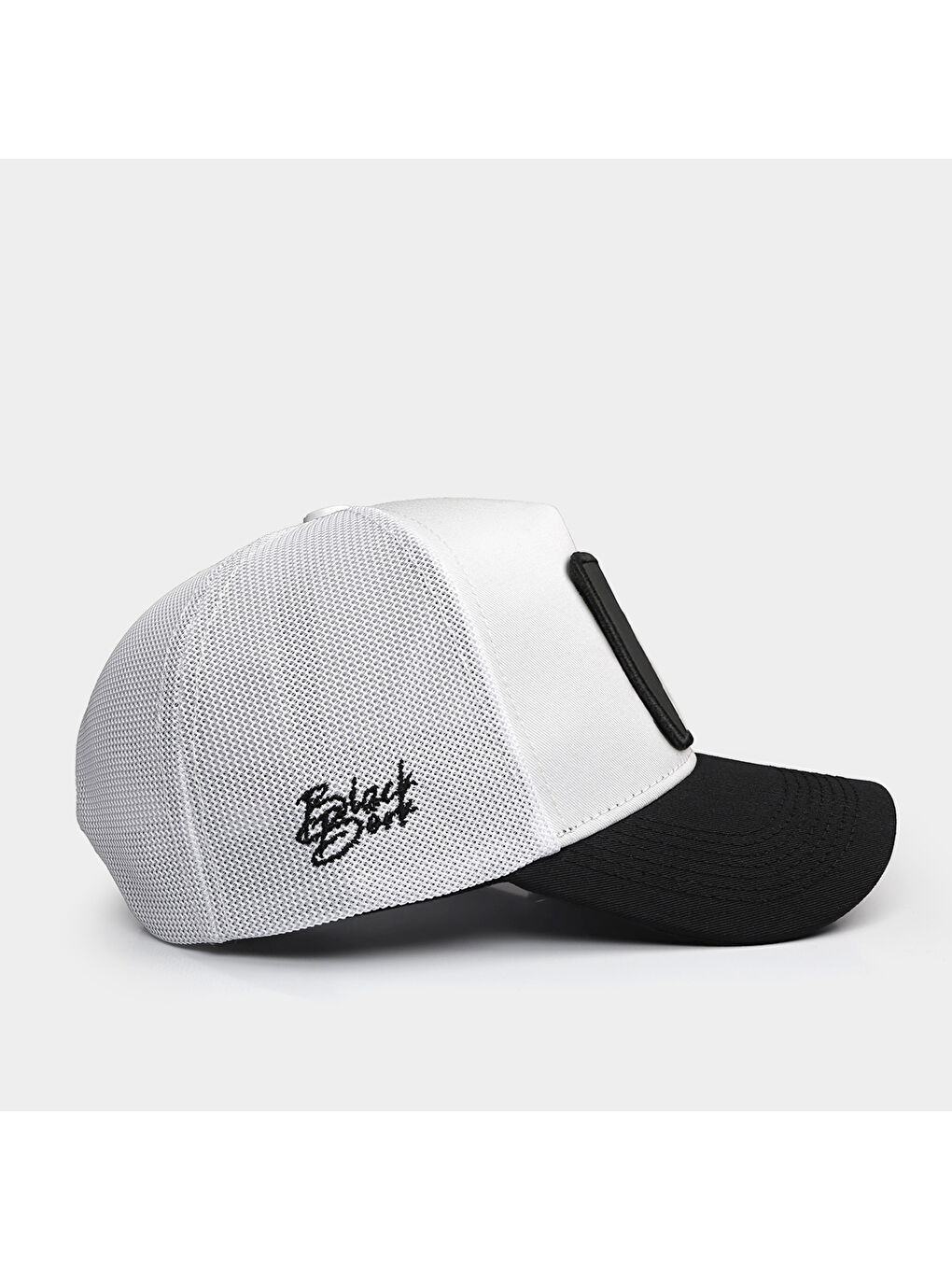 BlackBörk V1 Trucker Wake Up - 3 Kod Logolu Unisex Siyah Siperli-Beyaz Şapka (Cap) - 1