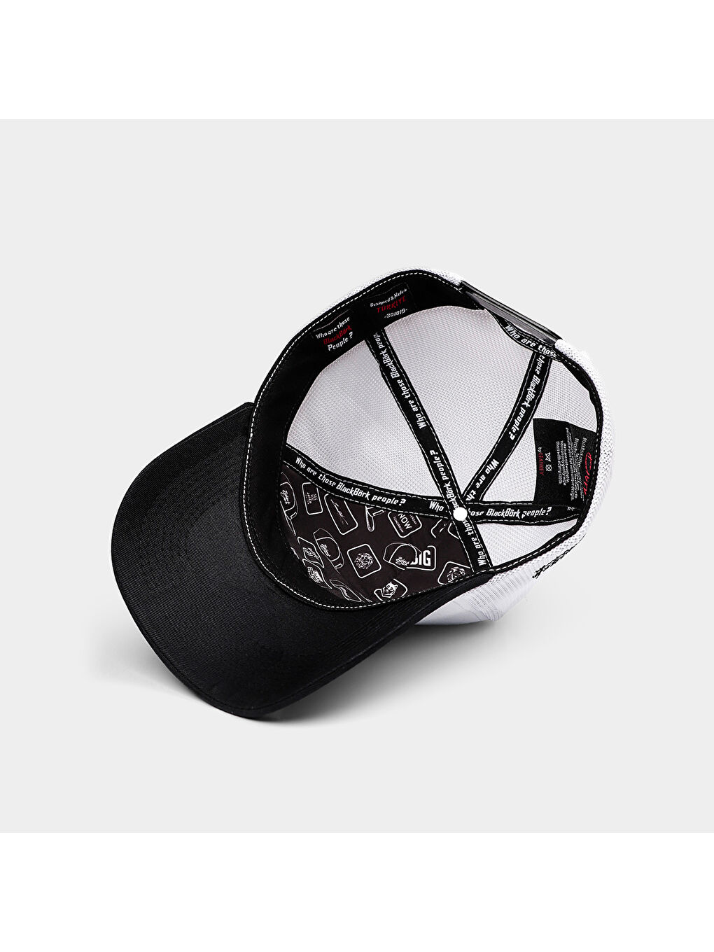 BlackBörk V1 Trucker Wake Up - 3 Kod Logolu Unisex Siyah Siperli-Beyaz Şapka (Cap) - 2