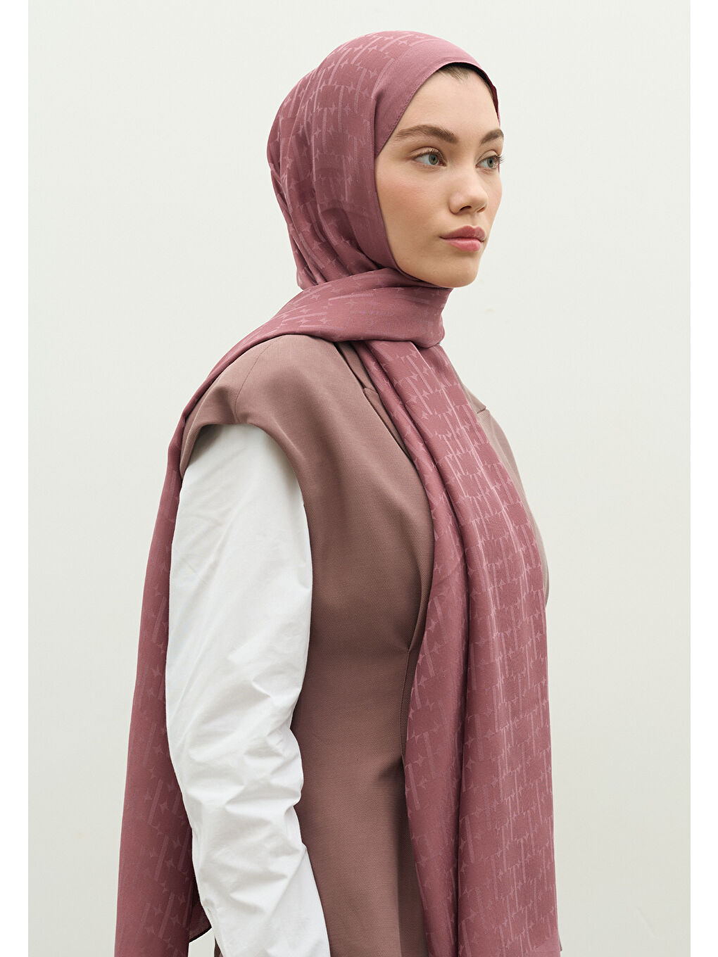 Pembe MONOGRAM PAMUK FLOŞ JAKARLI ŞAL GÜL KURUSU-2