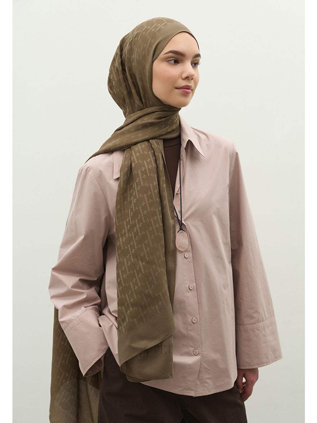 Kahverengi MONOGRAM PAMUK FLOŞ JAKARLI ŞAL TOPRAK-1