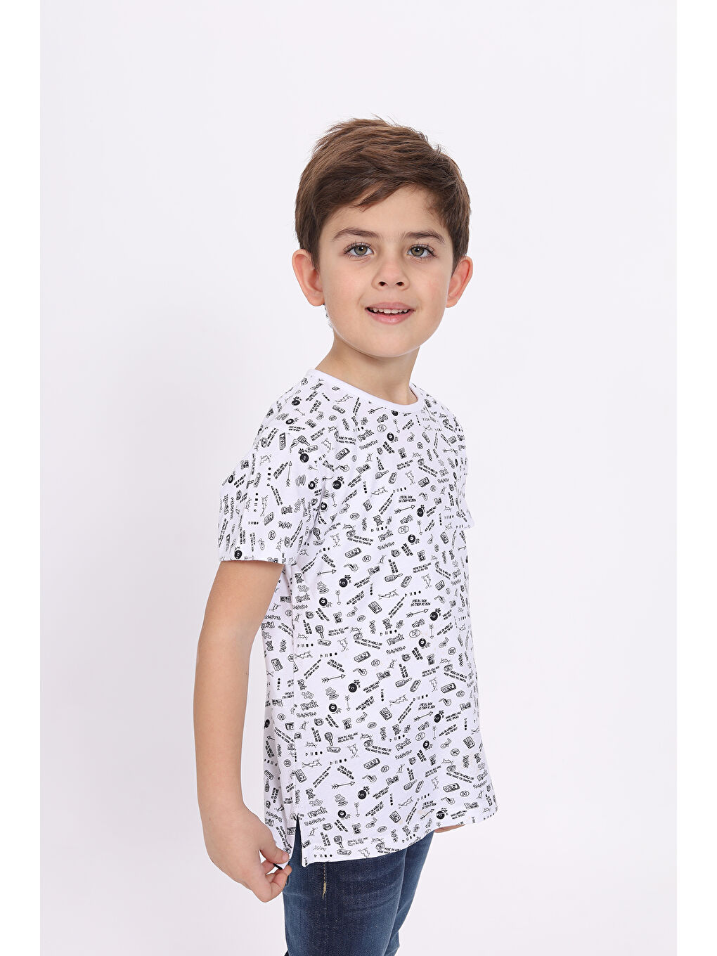 Beyaz Erkek Çocuk Komple Baskılı Tişört-3