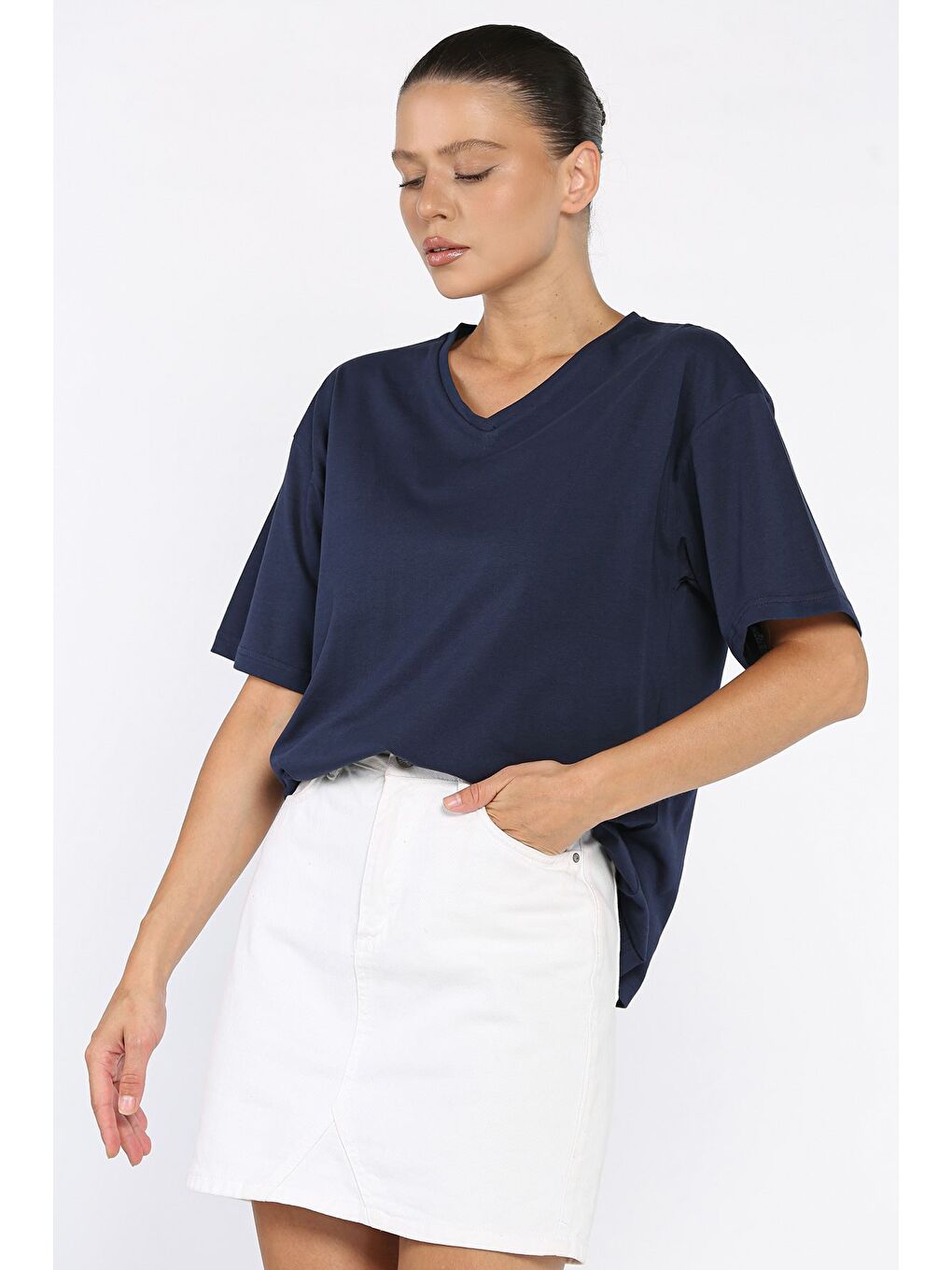 Lacivert V Yaka Basıc Tişört