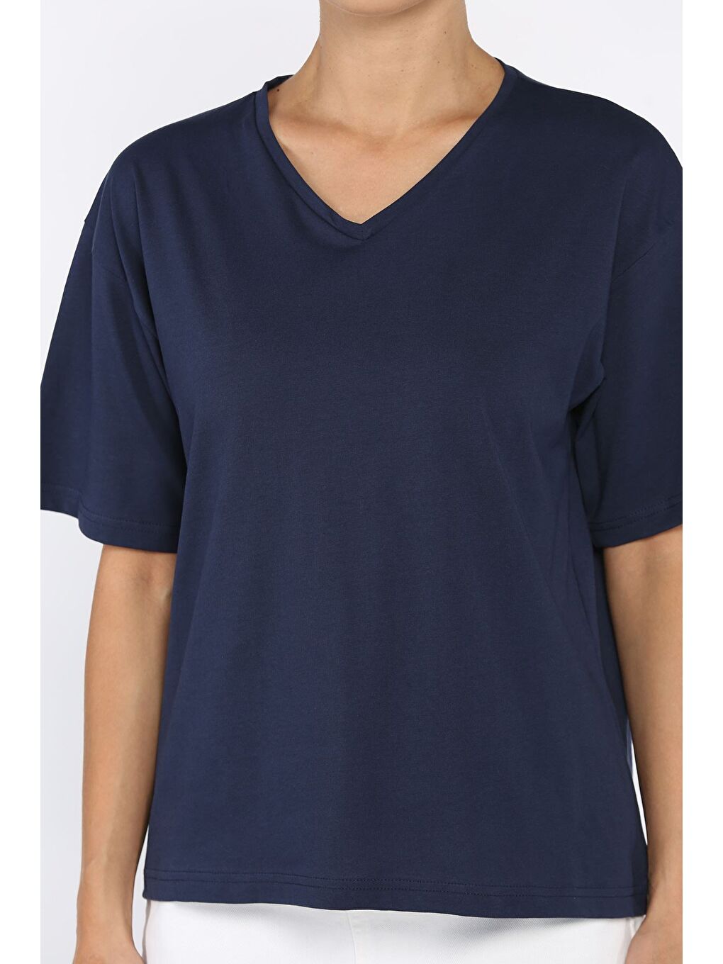Lacivert V Yaka Basıc Tişört-3