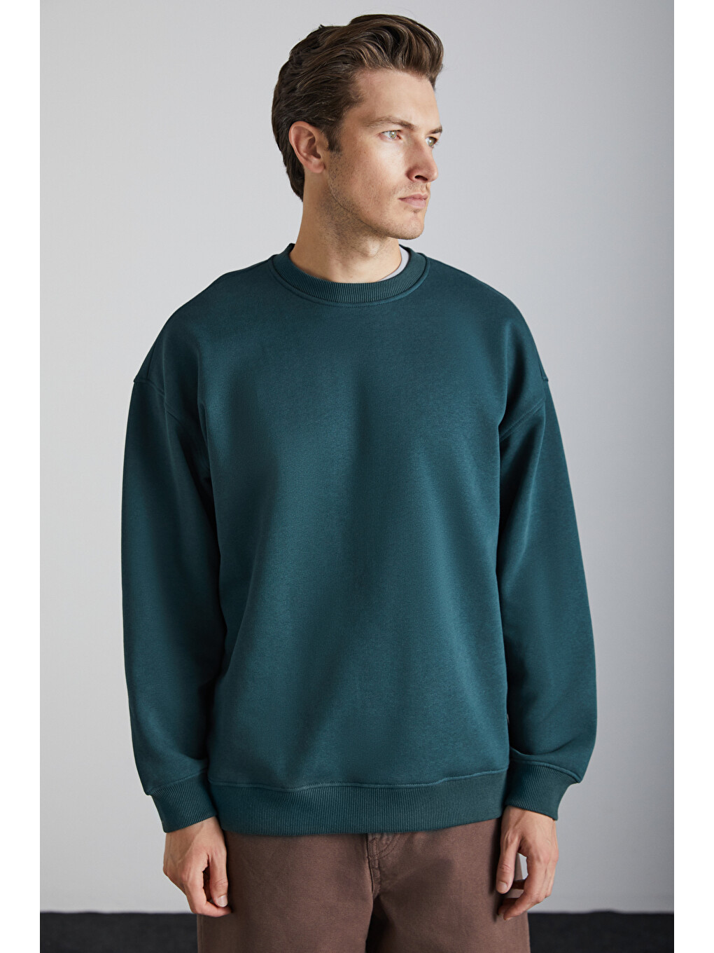 Stephan Erkek Yumuşacık Kumaşlı Organik Pamuklu Oversize Fit Yuvarlak Yakalı Koyu Yeşil Sweatshirt-1