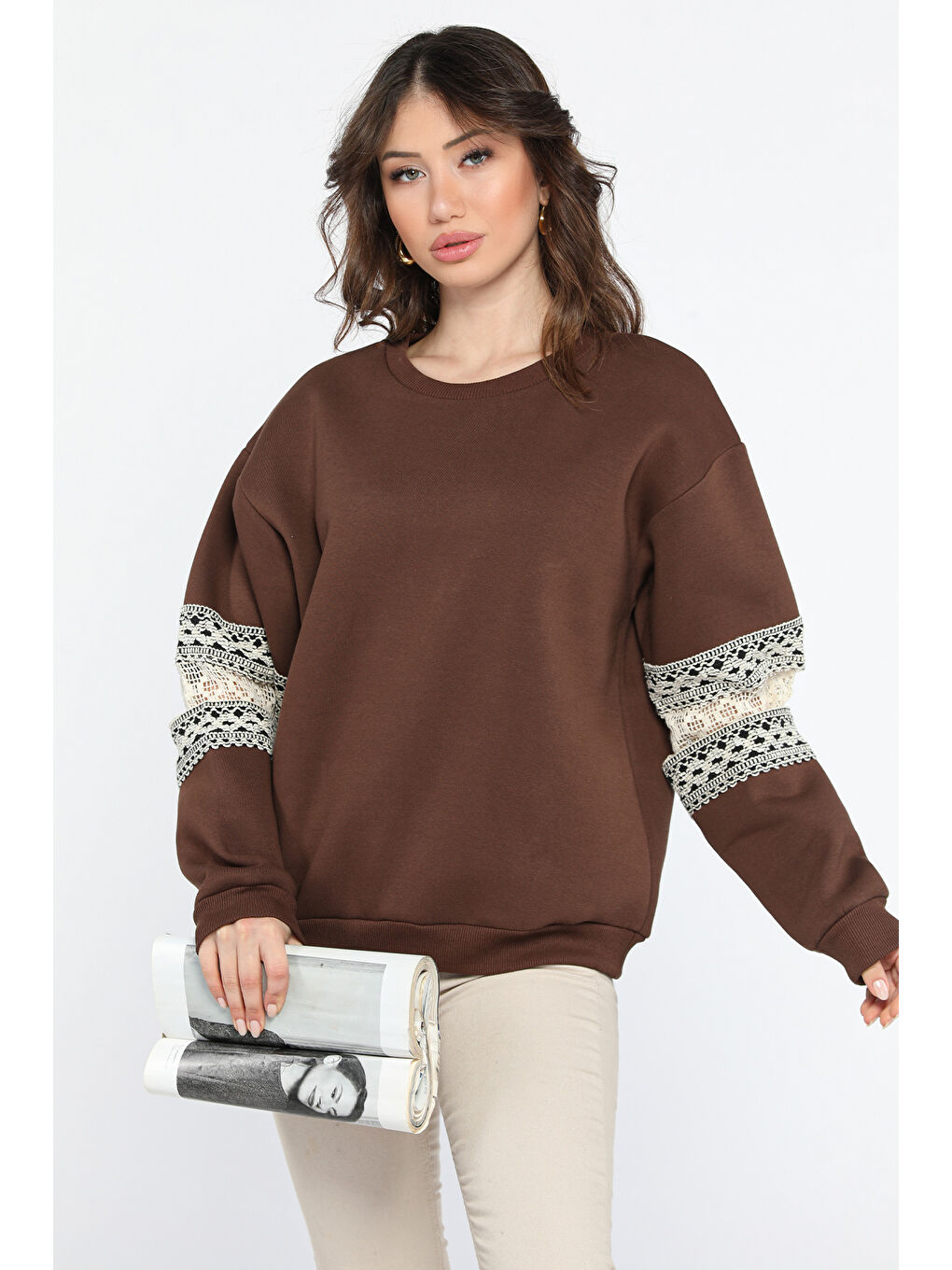 Kahverengi Kadın Bisiklet Yaka Kol Detaylı Şardonlu Sweatshirt