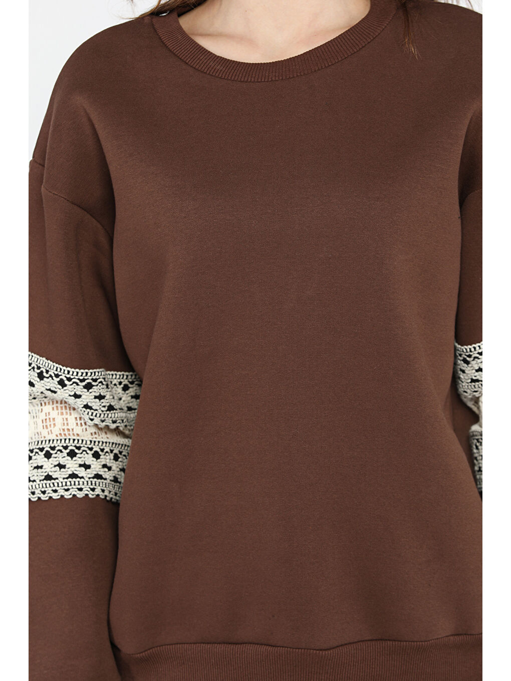 Kahverengi Kadın Bisiklet Yaka Kol Detaylı Şardonlu Sweatshirt-3