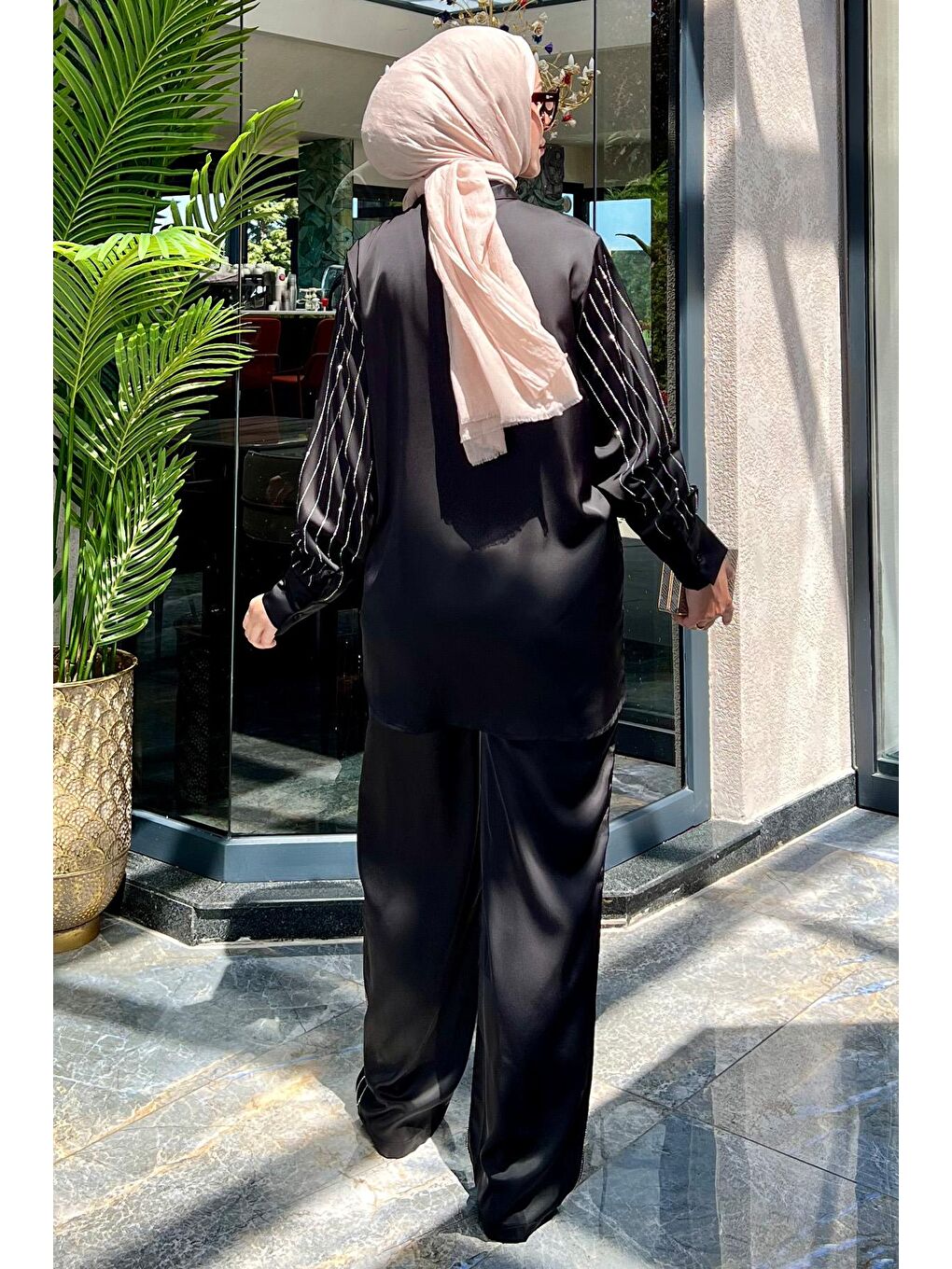 Siyah Çift Cepli Taşlı Saten Gömlek Pantolon Tesettür İkili Takım-3
