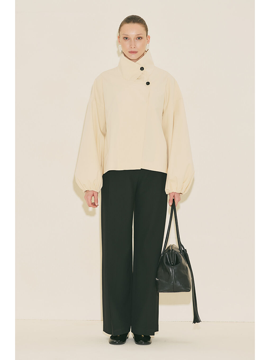 Bej Melva Geniş Kol Kısa Trençkot Vanilya