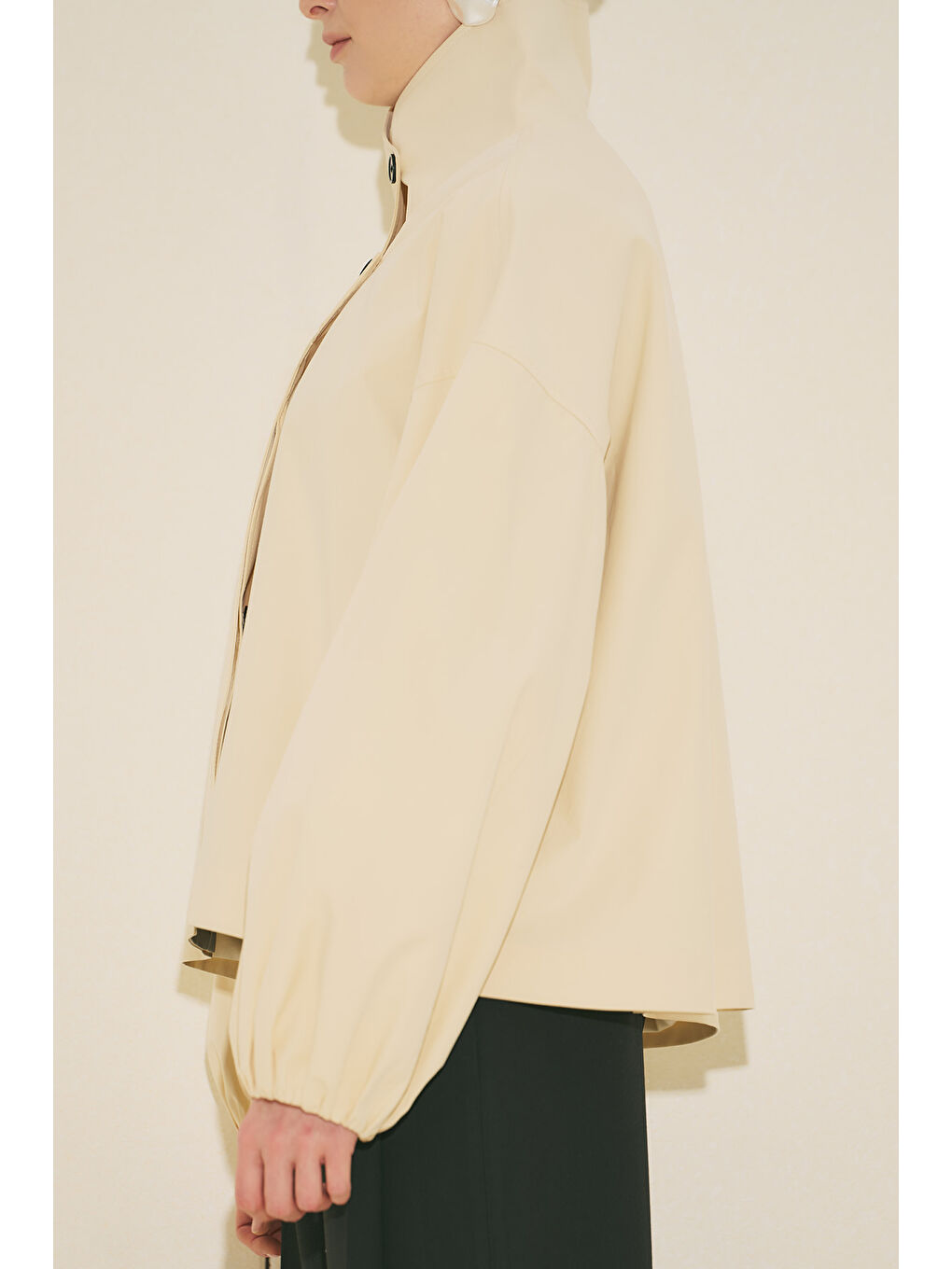 Bej Melva Geniş Kol Kısa Trençkot Vanilya-1