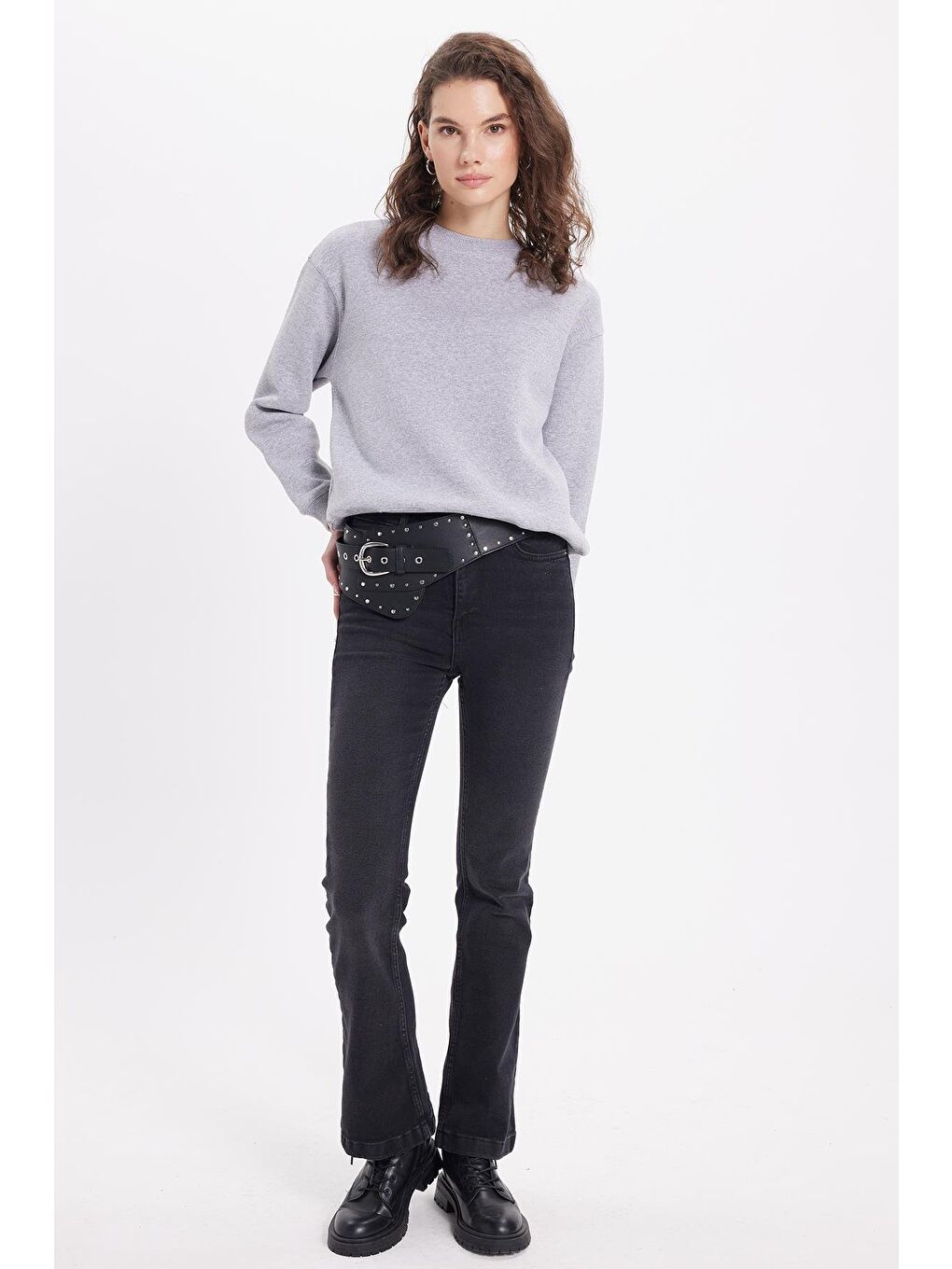 Kadın Oversize Geniş Kesim Pamuklu Bisiklet Yaka Gri Sweatshirt-3