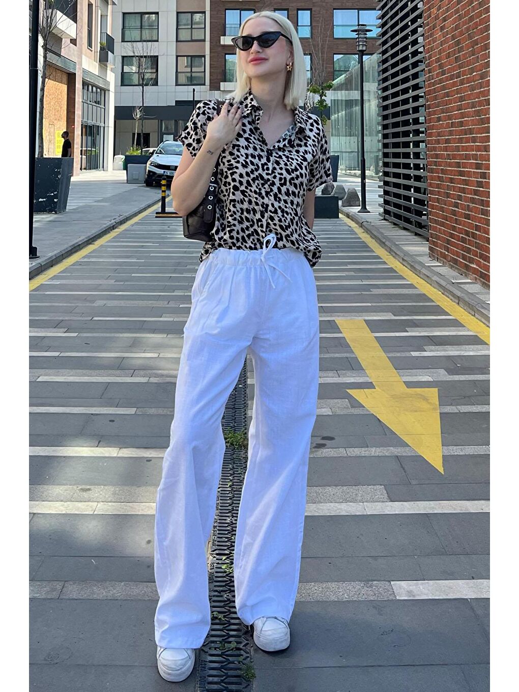 Ekru Leopar Desenli Kısa Kollu Kadın Gömlek Mg2098-2