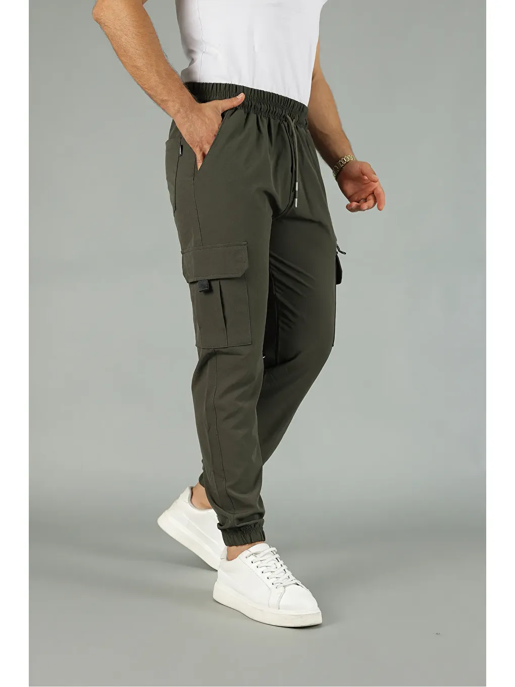 Haki Paraşüt Kumaş Lastik Paça Kargo Cepli Fermuar Detaylı Dar Kesim Jogger Pantolon