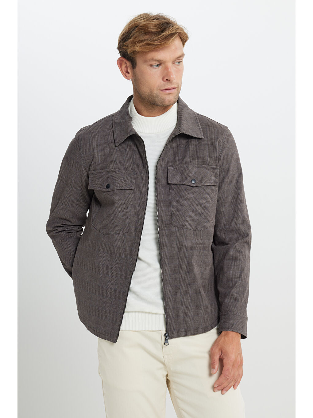 Erkek Kahverengi Standart Fit Normal Kesim Pamuklu Yan Cep Gömlek Ceket