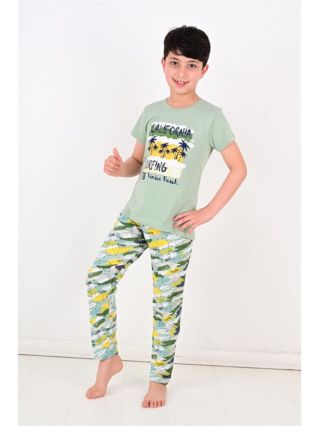 Erkek Çocuk Kısa Kollu Pijama Takımı California Yeşil-2