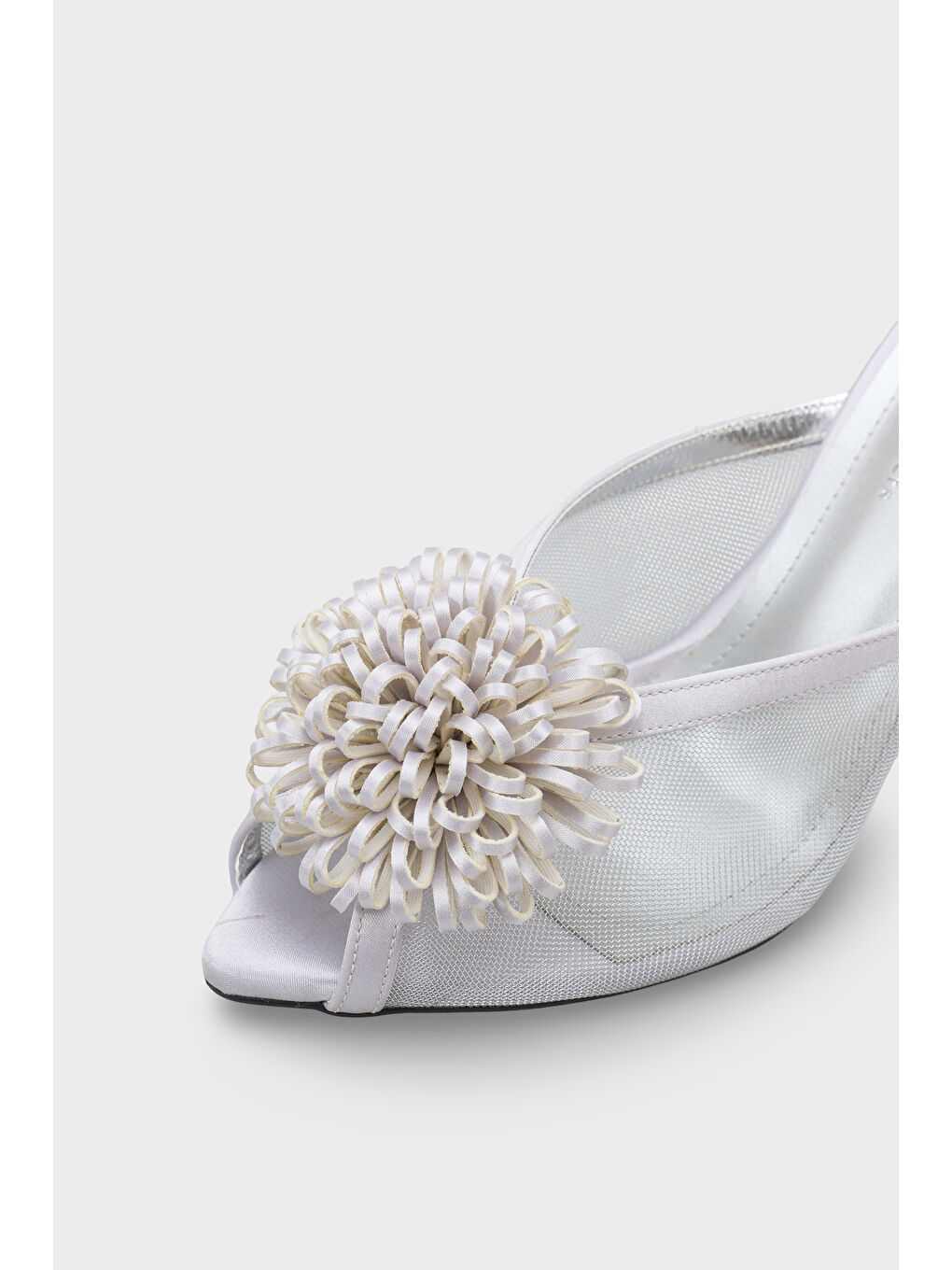 Gri Caitrin Fileli Saten Orta Topuklu Kadın Terlik-2