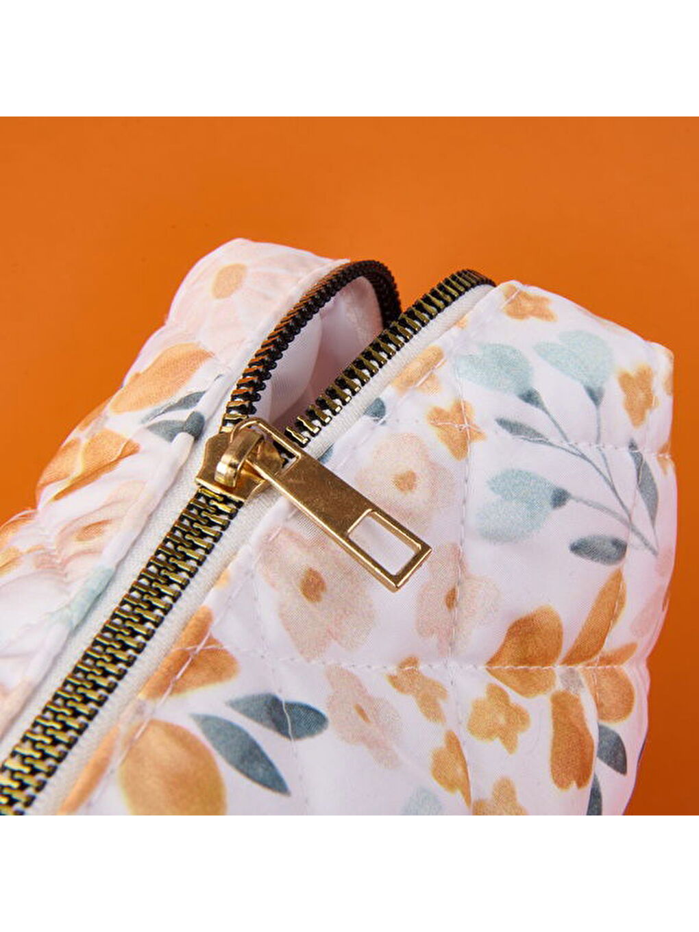 Çiçek Desenli Kozmetik Çantası - Renkli - 20x17 cm-1