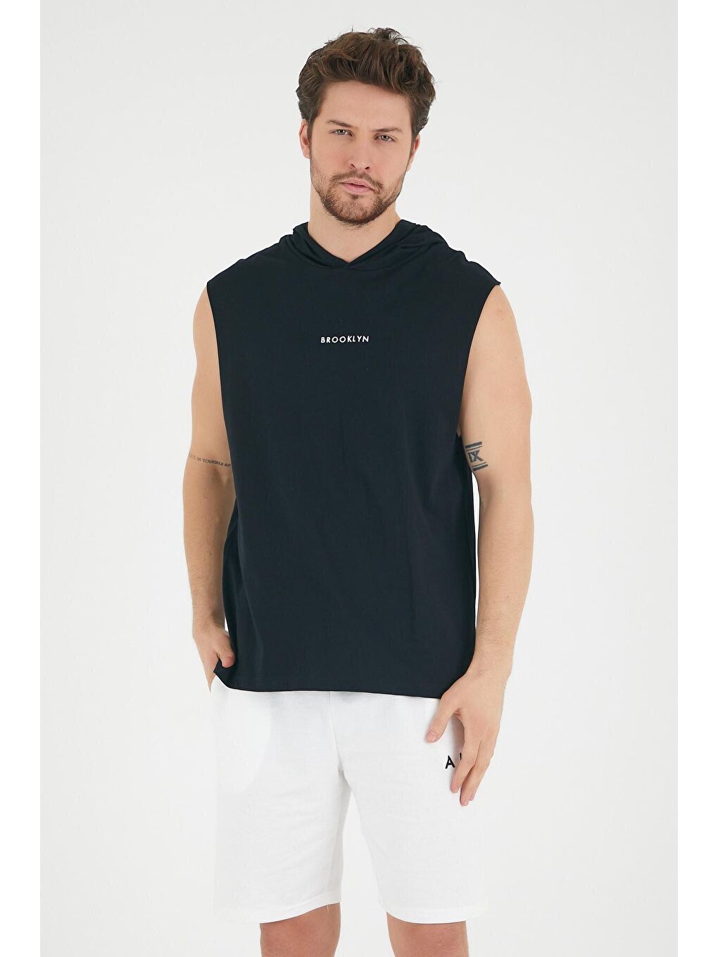 Siyah Erkek Kapüşonlu Regular Fit Brooklyn Baskılı Kolsuz Tişört SPR22TS121-3