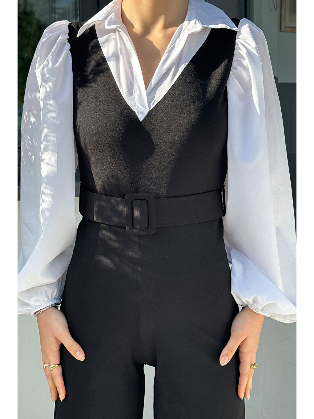 Siyah Kadın Omuz Büzgülü Gömlek Yaka Kemer Detaylı Tulum-2