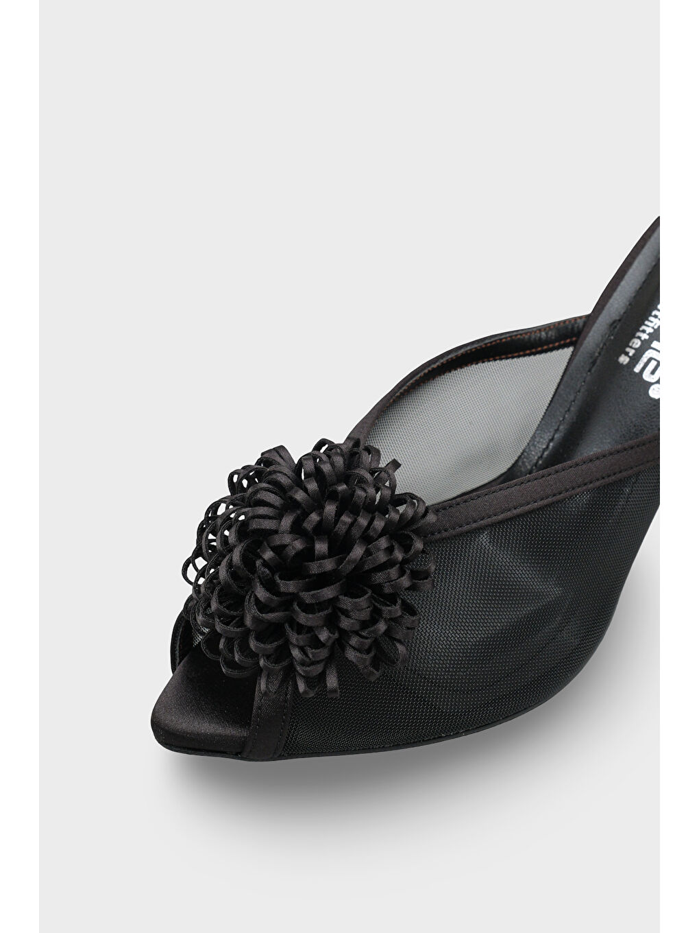 Siyah Caitrin Fileli Saten Orta Topuklu Kadın Terlik-2