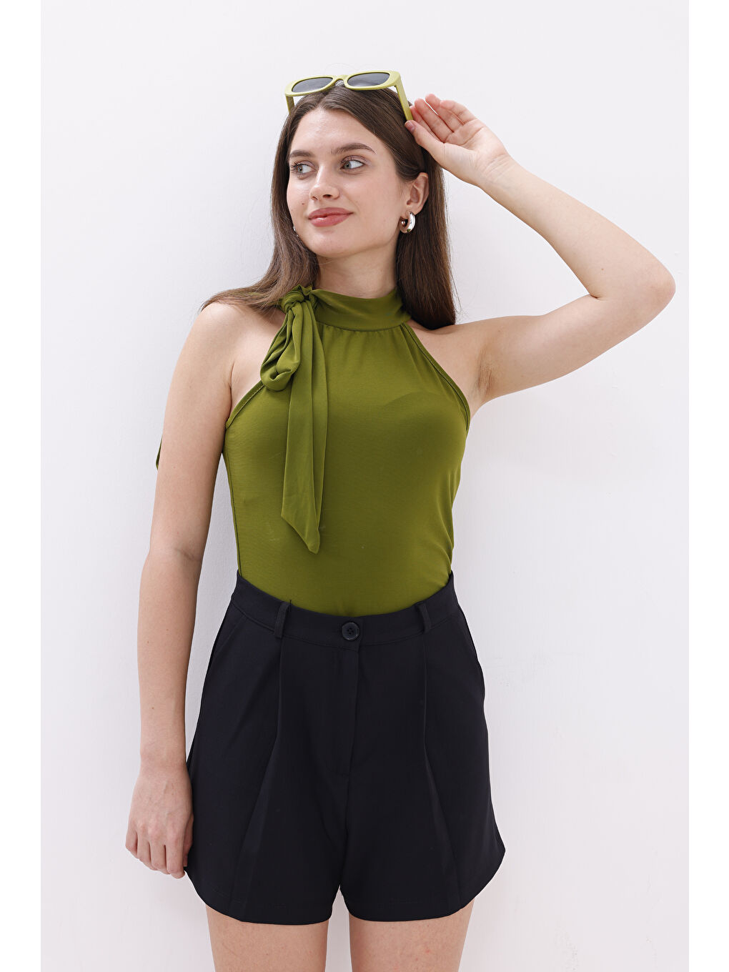 Siyah FundaChoosesXGenius Kadın Pileli Şort İç Göstermez Lamineli Kadın Şort PİLELİ-ŞORT-2