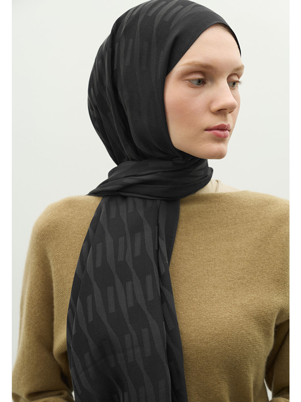 Antrasit NARA PAMUK FLOŞ JAKARLI ŞAL ANTRASİT-1