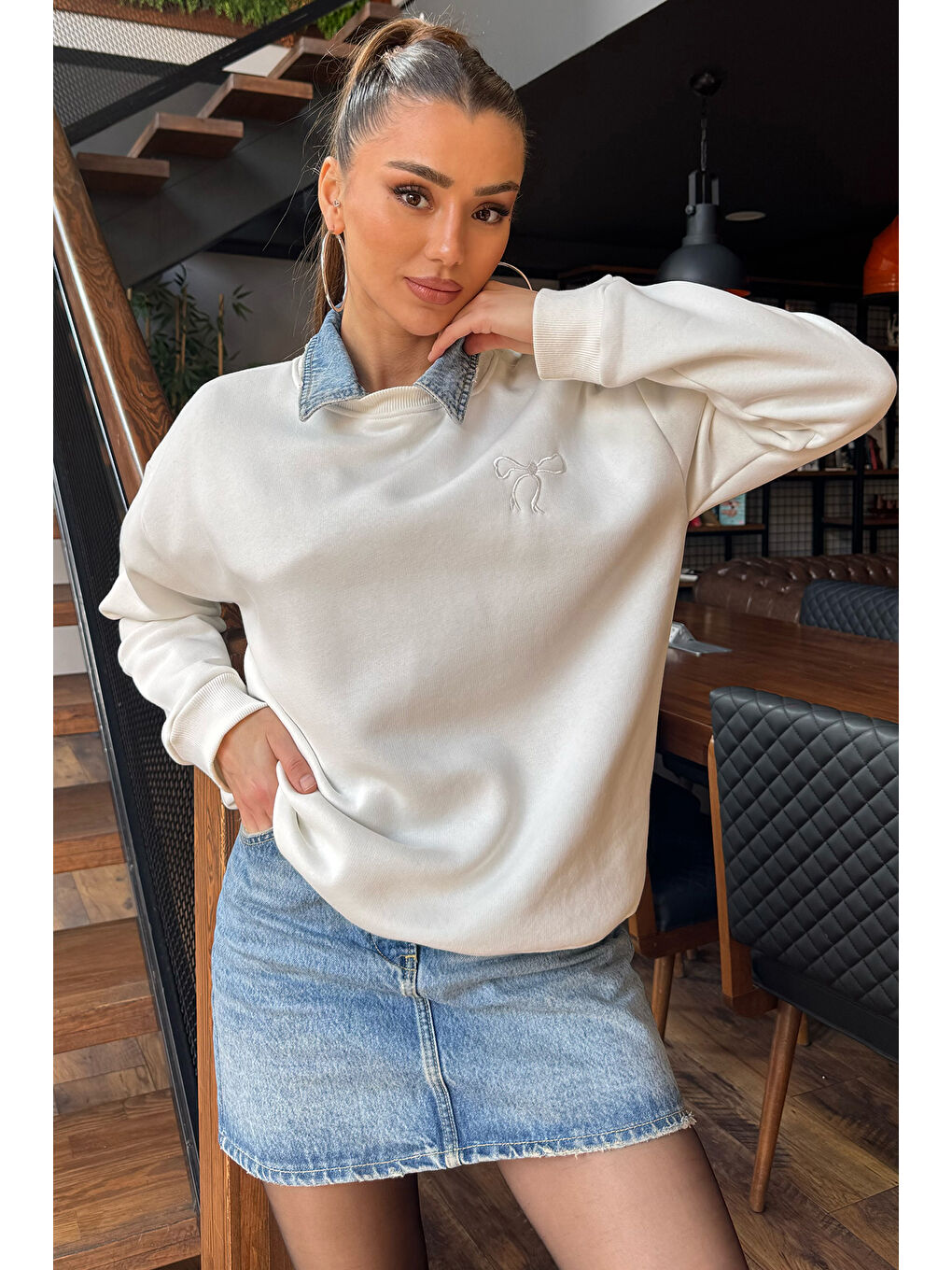 Ekru Kadın Fiyonk Nakışlı Şardonlu Sweatshirt-1