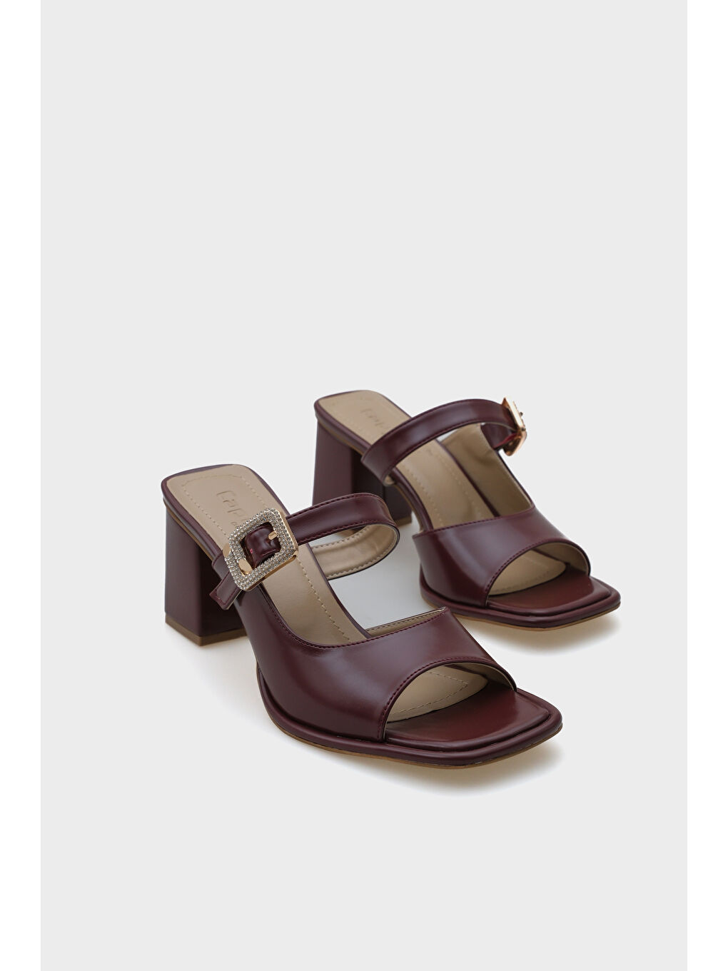 Bordo Monika Küt Burunlu Orta Topuklu Taşlı Tokalı Kadın Terlik-1