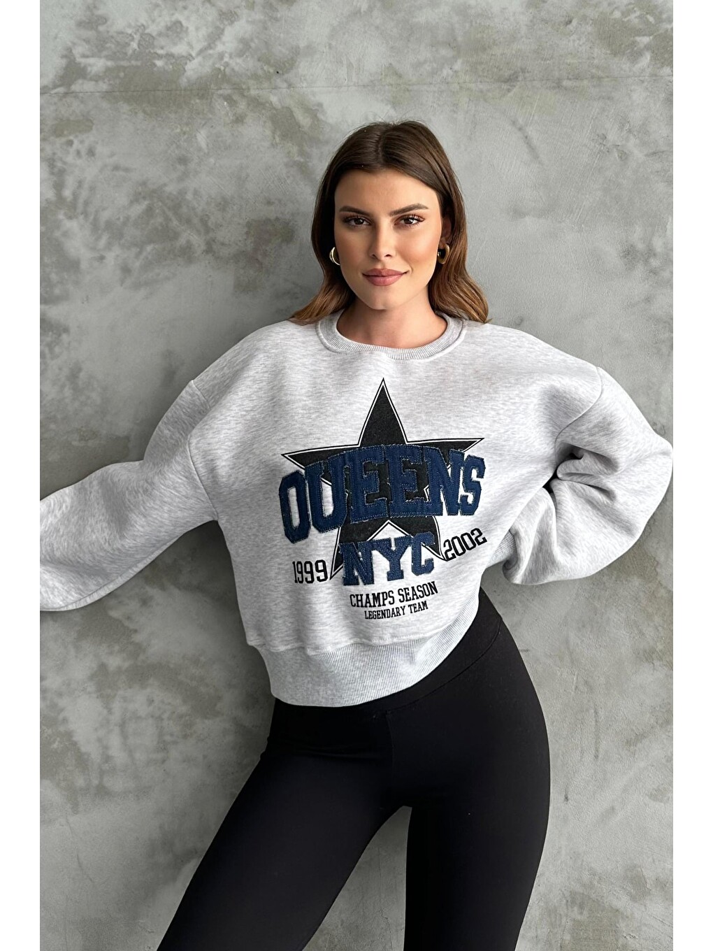 Gri Yıldız Baskılı Bisiklet Yaka Oversize Sweatshirt-1