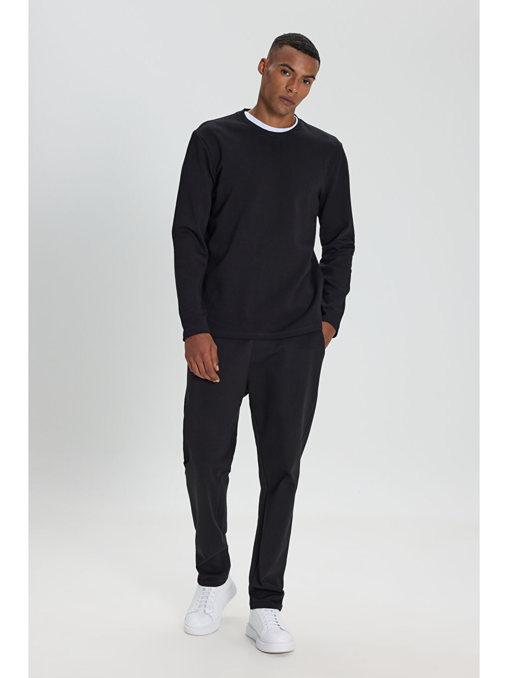 Erkek Siyah Slim Fit Dar Kesim Bisiklet Yaka Uzun Kollu Esnek Tişört-1