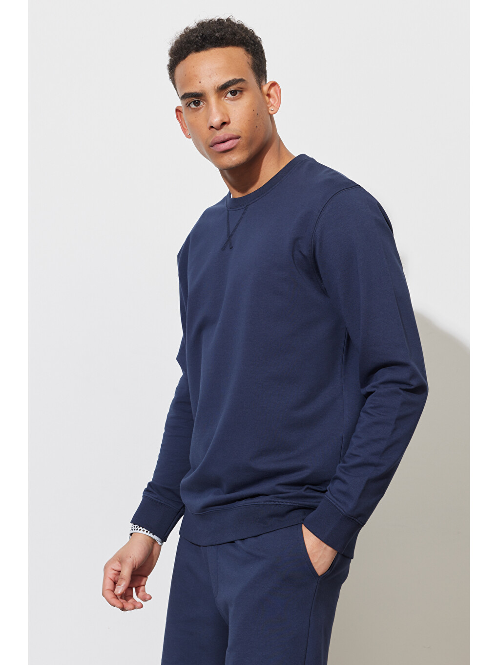 Erkek Lacivert Standart Fit Normal Kesim Bisiklet Yaka Sweatshirt