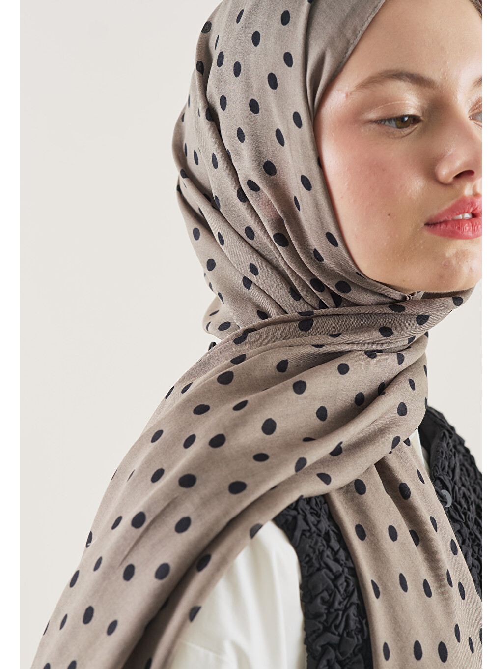 Kahverengi Small Polka Dots Desen Rami Şal Vizon-3
