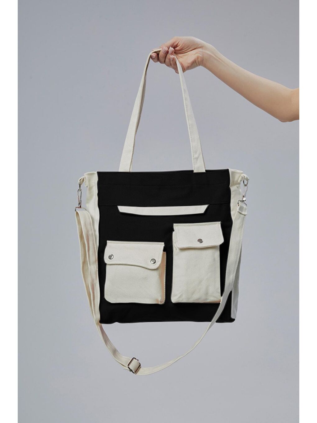 Kanvas Ön Cepleri Çıtlı Çanta (Siyah - Ekru)-1
