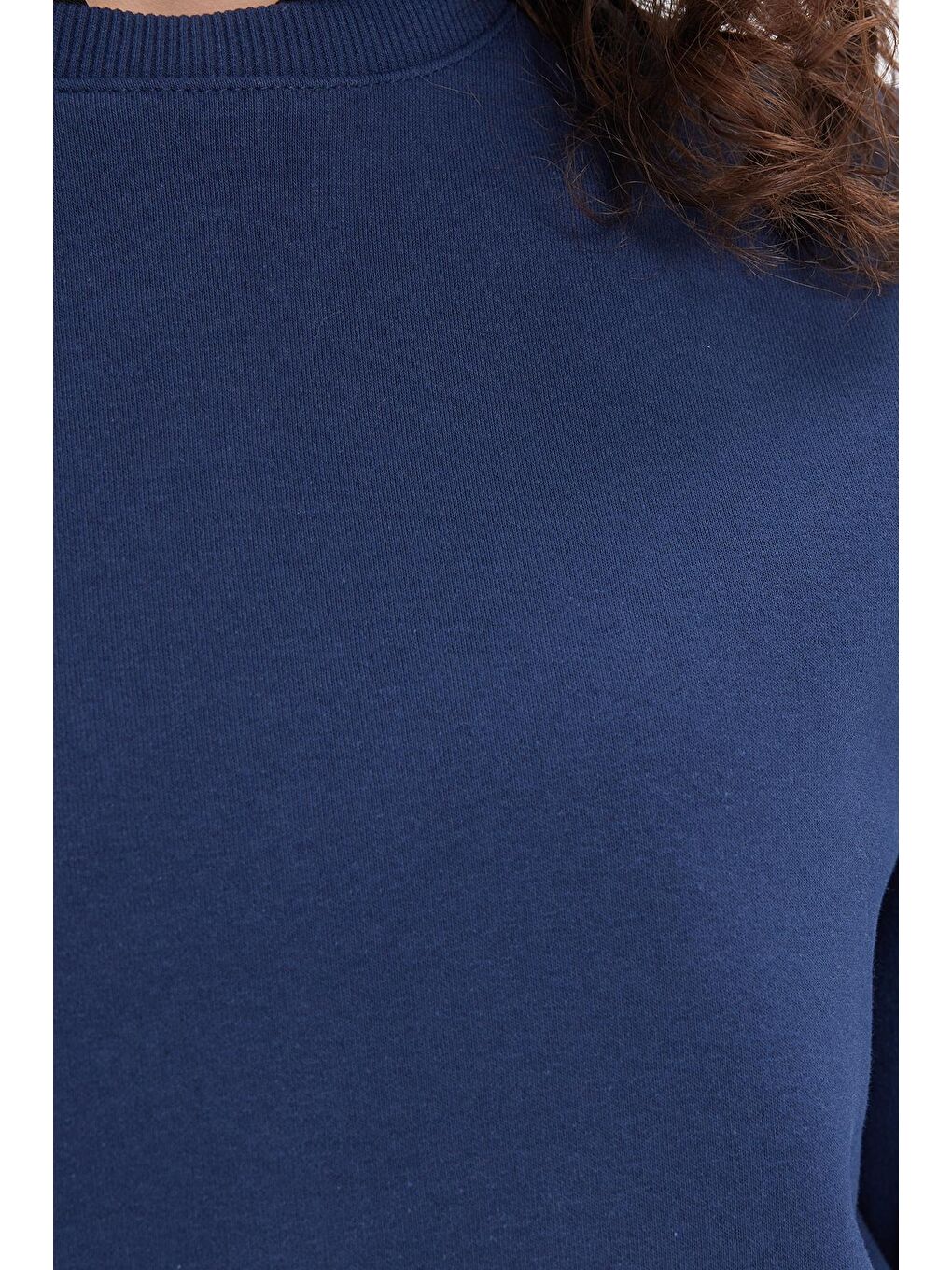 Kadın Oversize Geniş Kesim Pamuklu Bisiklet Yaka Lacivert Sweatshirt-5