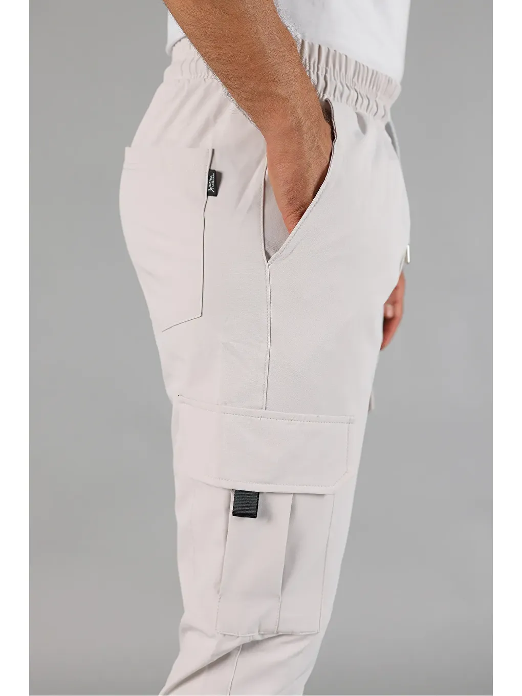 Gri Paraşüt Kumaş Lastik Paça Kargo Cepli Fermuar Detaylı Dar Kesim Jogger Pantolon-2