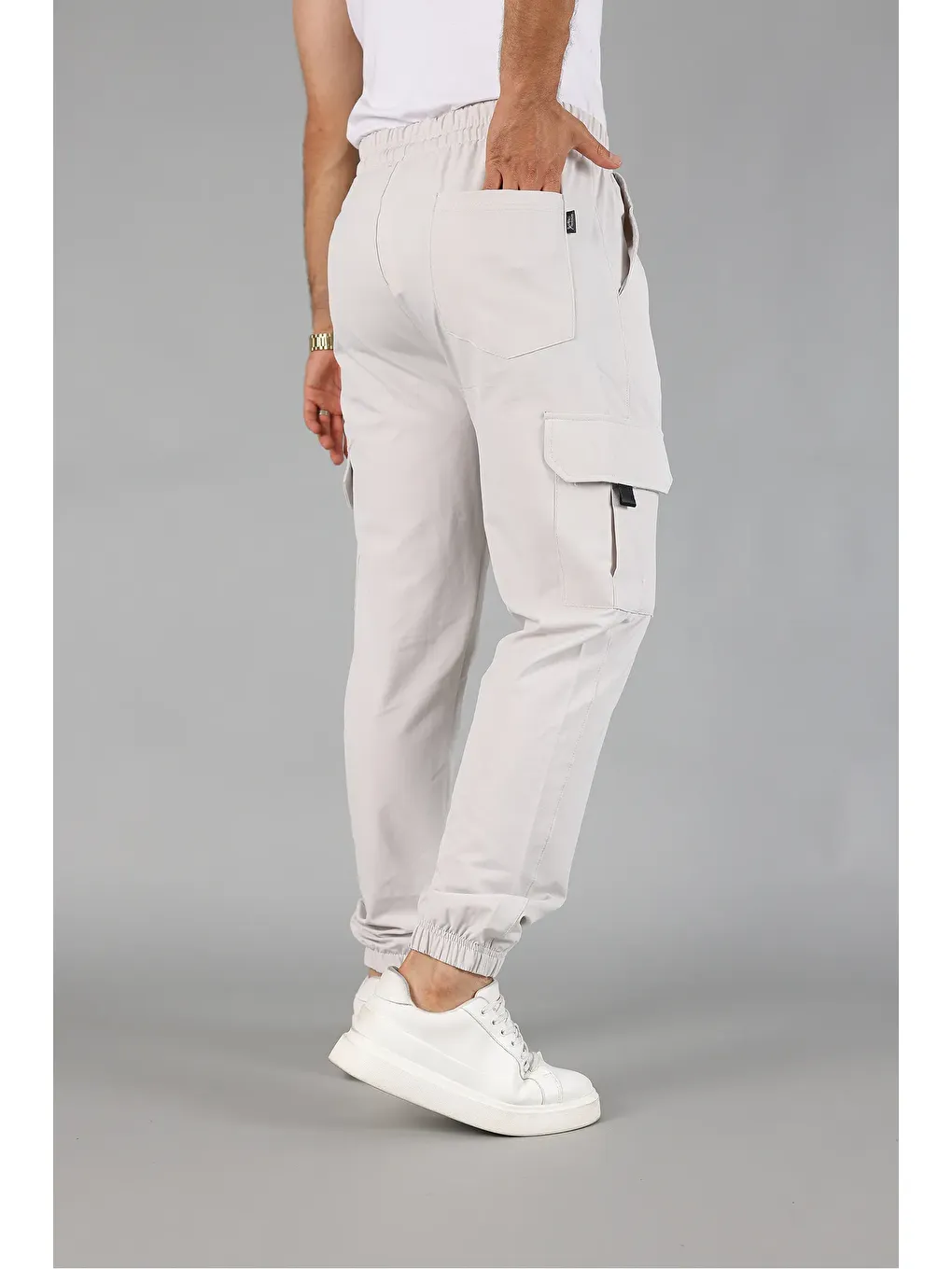 Gri Paraşüt Kumaş Lastik Paça Kargo Cepli Fermuar Detaylı Dar Kesim Jogger Pantolon-3