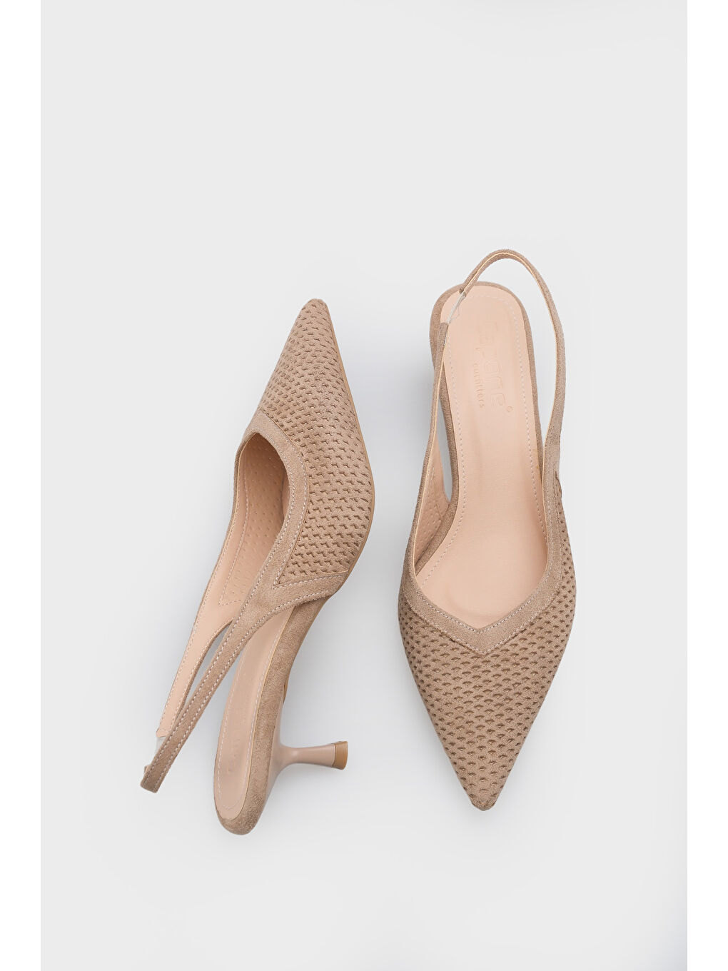 Bej Flori Sivri Burunlu Orta Topuklu Arkası Açık Kadın Ayakkabı-4