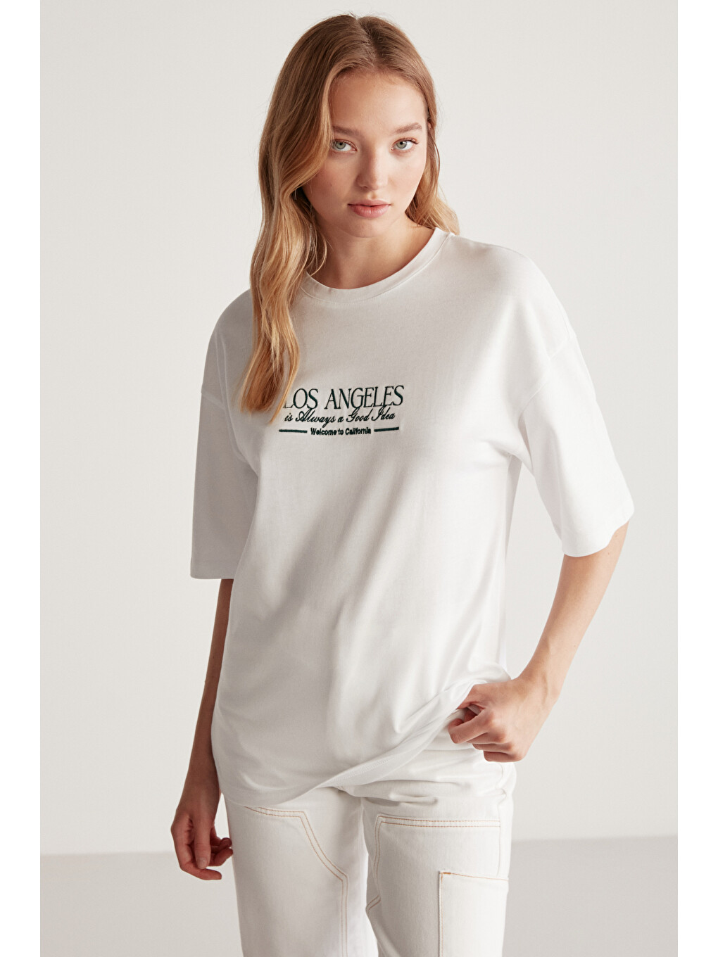 Yeşil JANNA Kadın Şehir Temalı Ön Ve Arka Baskı Detaylı Oversize Fit Bisiklet Yaka YEŞİL-BEYAZ T-Shirt-2