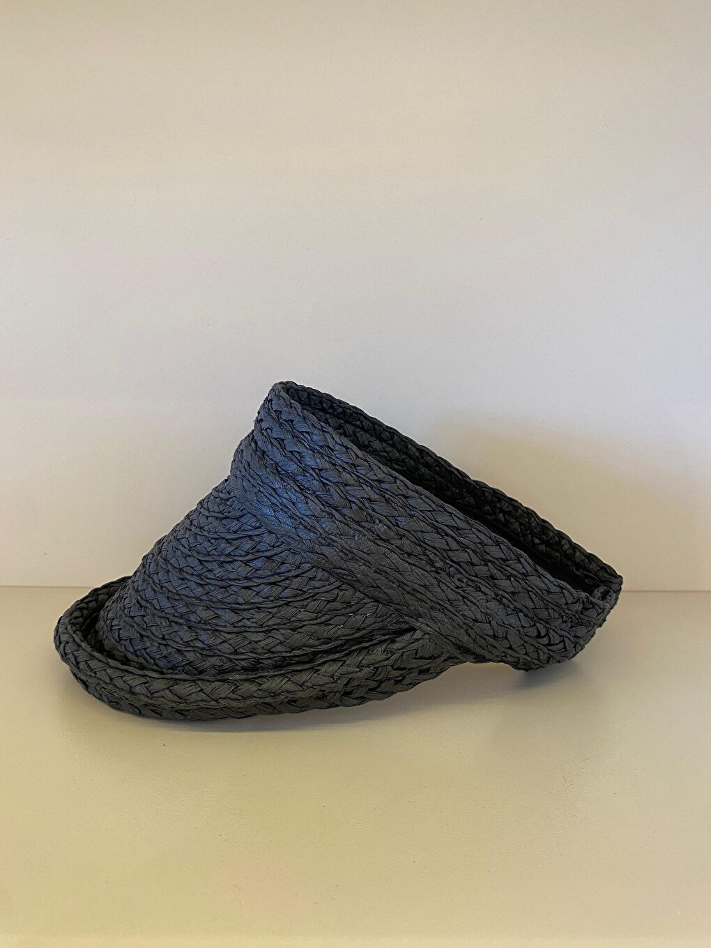 Siyah Önü Kıvrımlı Orijinal Hasır Vizör Şapka Günlük Kullanım Ve Plaj Kullanımına Uygun HSR2113-1