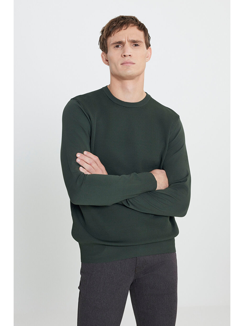 Erkek Haki Standart Fit Normal Kesim Bisiklet Yaka Jakarlı Triko Kazak-2