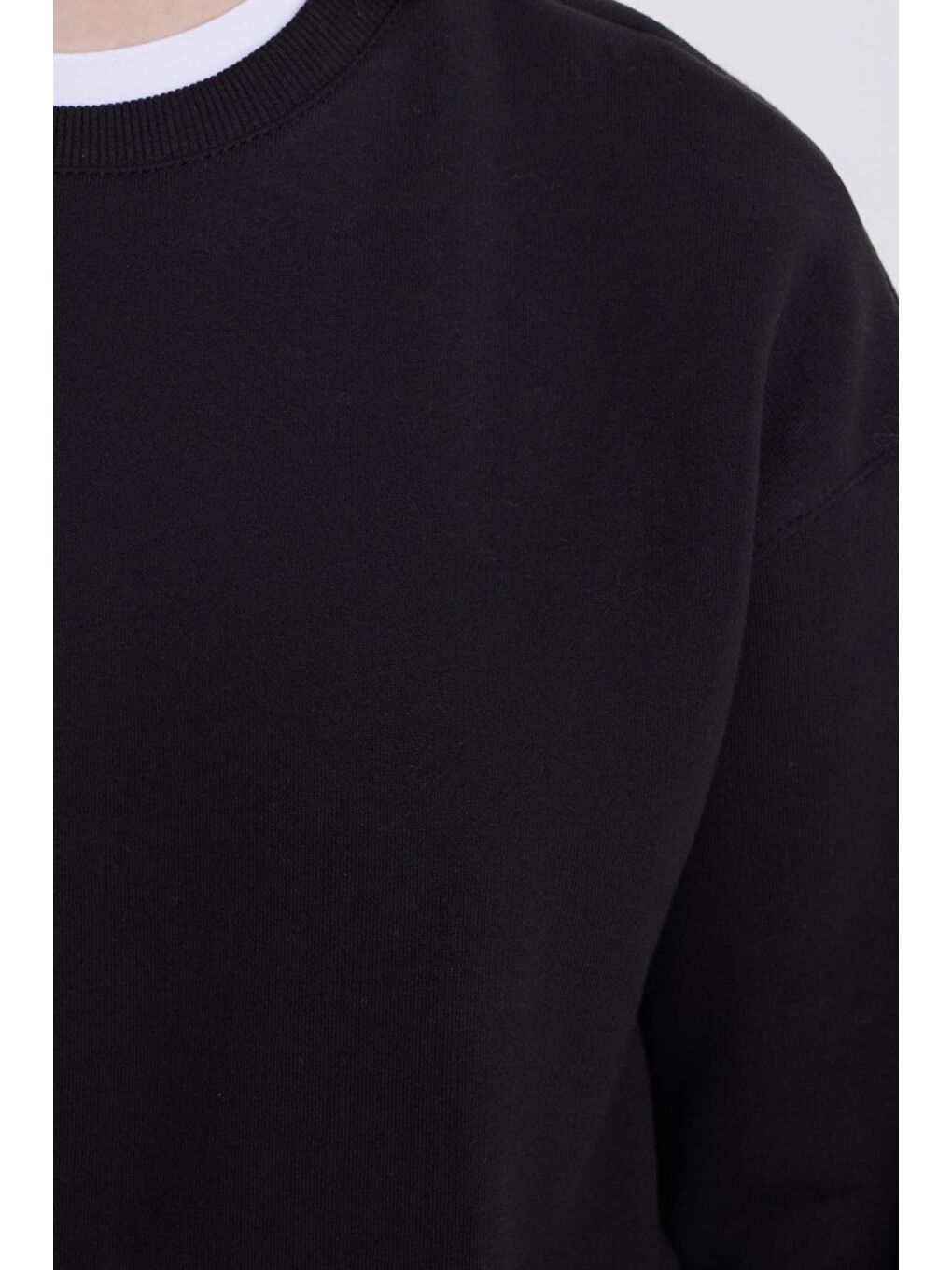 Kadın Oversize Geniş Kesim Pamuklu Bisiklet Yaka Siyah Sweatshirt-5