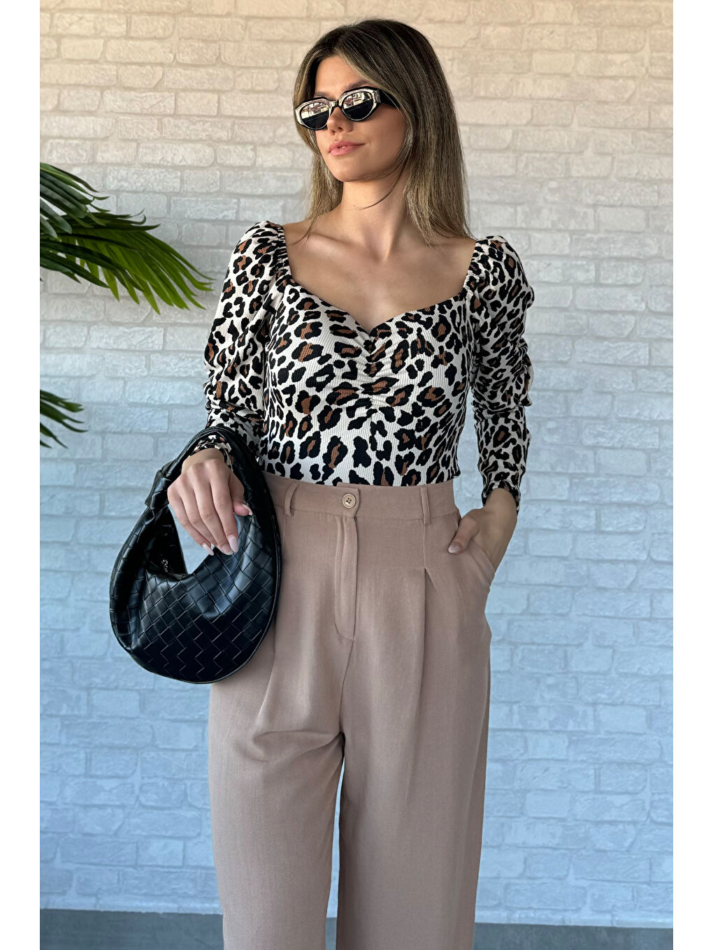 Kahverengi Kadın Leopar Desen Crop Top Bluz