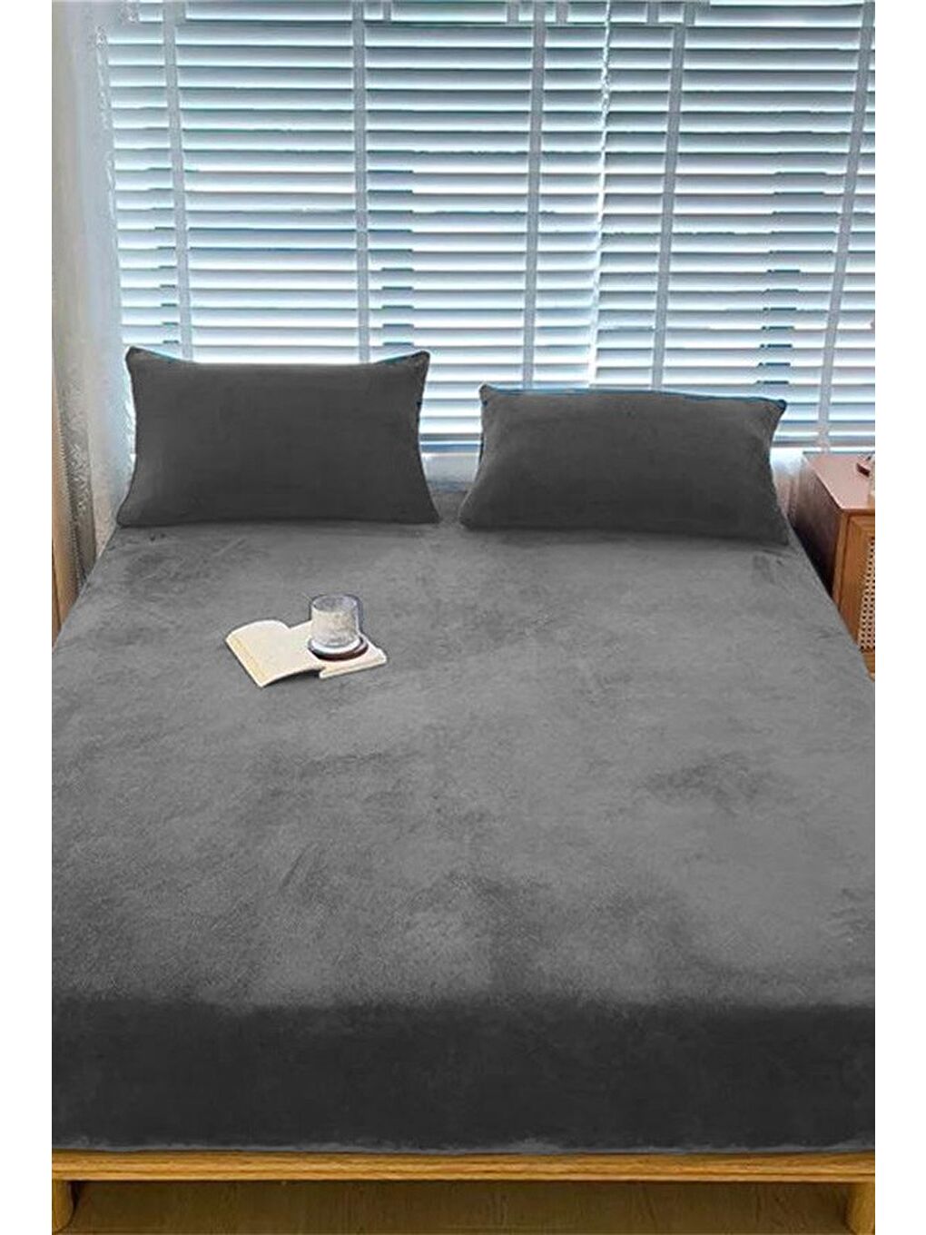 Gri Kadife Kumaş Çift Kişilik Fitted Lastikli Çarşaf Takımı 160x200+30 cm-4
