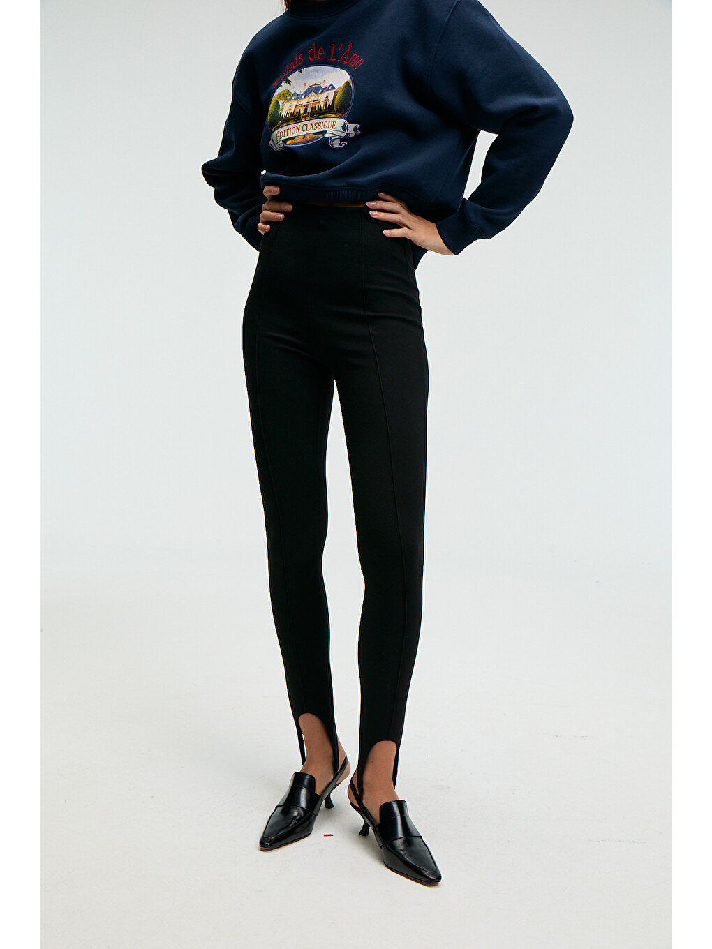 Rysanne Kadın Esnek Kumaşlı Slim Fit Paçası Lastik Detaylı Siyah Pantolon-1